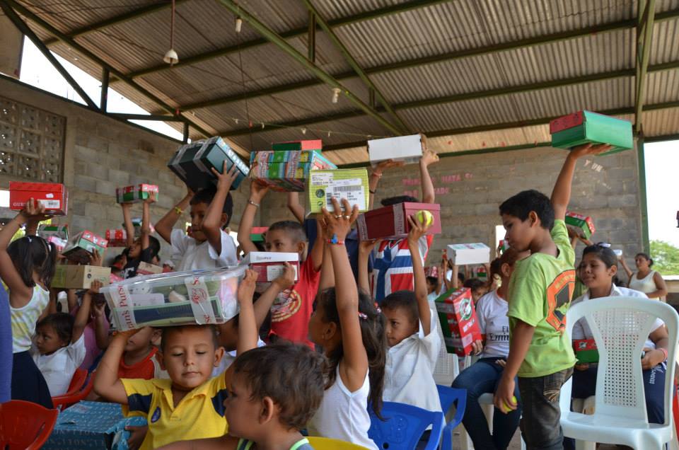 gift-filled shoeboxes operation christmas child Samaritan's Purse Canada